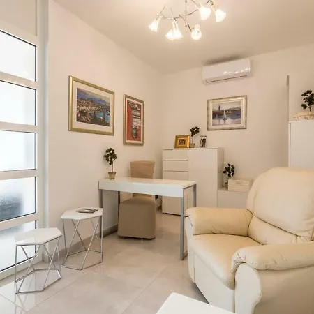 Lux Belo Horizonte سبليت