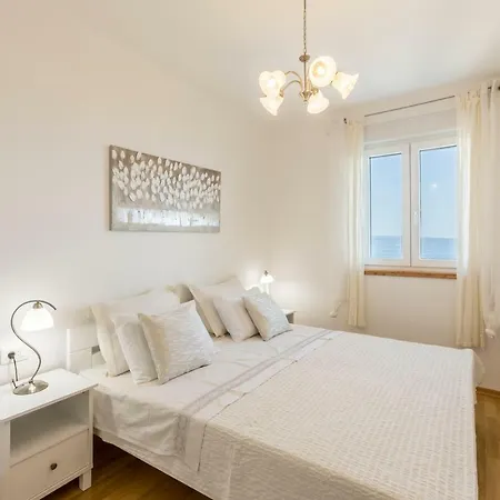 Lux Belo Horizonte * سبليت
